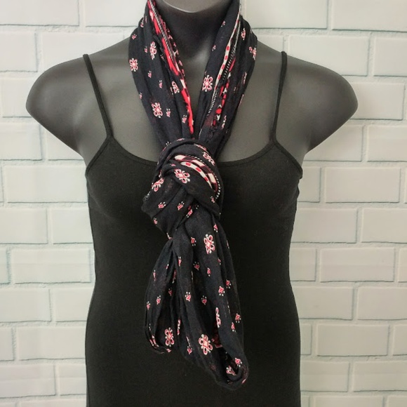 Aeropostale Black Red White Infinity Scarf - Picture 6 of 6
